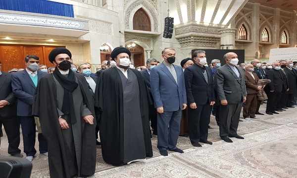 تجدید میثاق وزیر و کارکنان وزارت امور خارجه با آرمان‌های انقلاب اسلامی