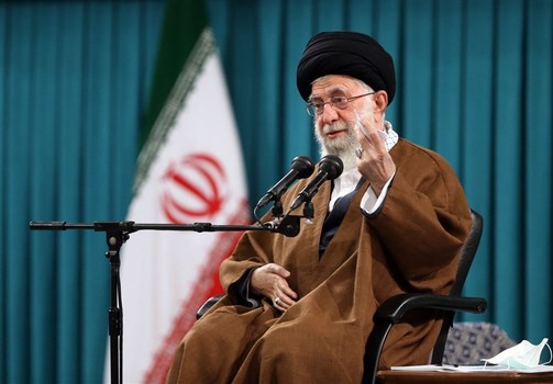 امام خامنه&zwnj;ای: هیأت کانون جهاد تبیین است؛ نقش خود را در مقابل جنگ رسانه&zwnj;ای علیه ملت بیابید