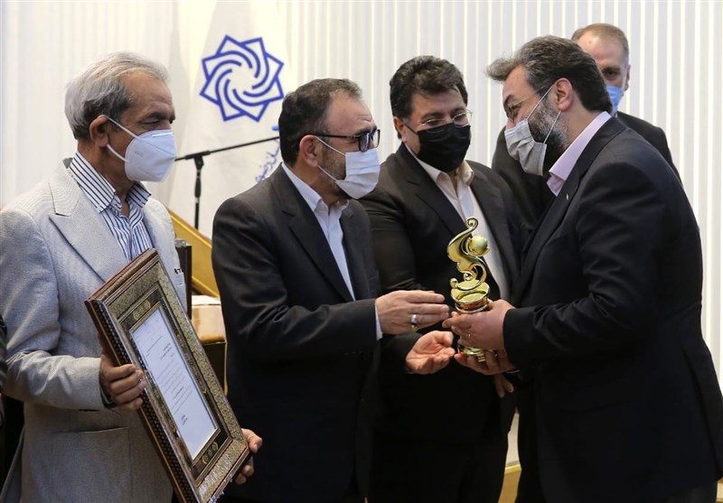 معاون وزیر صنعت: در صادرات کالا جلوتر از برنامه پیش رفته&zwnj;ایم/ بازار صنایع غذایی روسیه دوباره به دست ایران افتاد