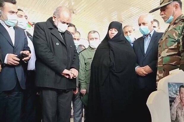 تجدید میثاق وزیر کشور با آرمان های والای شهیدان در نکا