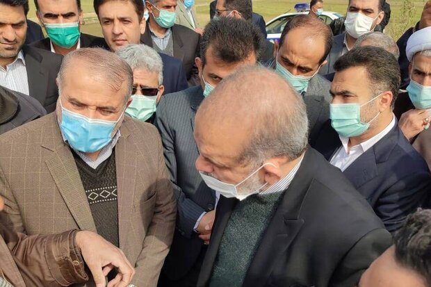 وزیر کشور پای درد ودل کشاورزان مازندران نشست