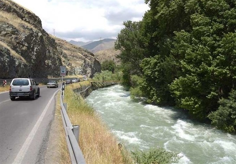 محدودیت ترافیکی در محور کرج -چالوس لغو شد/ تردد در کرج - چالوس دوطرفه شد