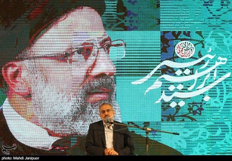 رئیس کمیته دانشگاهیان ستاد انتخاباتی رئیسی: به رئیس جمهوری رئیس کمیته دانشگاهیان ستاد انتخاباتی رئیسی: به رئیس جمهوری