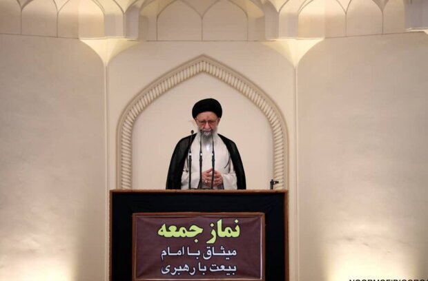 امام جمعه قم: هیچ عذری برای نیامدن پای صندوق&zwnj;های رای پذیرفته نیست/آل هاشم: کاهش مشارکت مردم در انتخابات به معنی دلسرد شدن آنها از نظام نیست