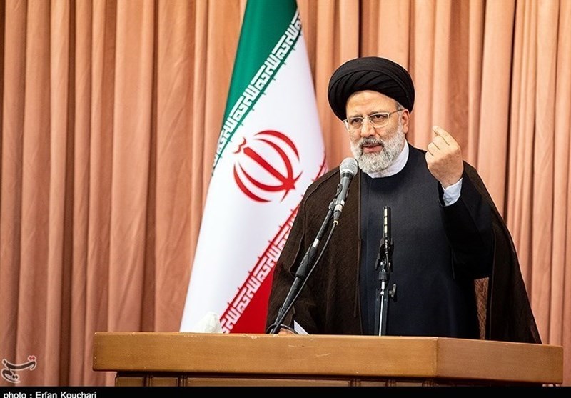 قول رئیسی به مالباختگان بورس: تزریق‌ ۲۰۰ میلیون دلاری‌ به بازار سرمایه را پیگیری می‌‌کنم
