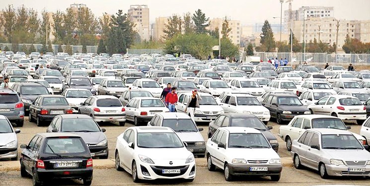 دولت بعد لایحه ساماندهی صنعت خودرو را ارائه دهد/ دو عامل گرانی خودروهای داخلی دولت بعد لایحه ساماندهی صنعت خودرو را ارائه دهد/ دو عامل گرانی خودروهای داخلی