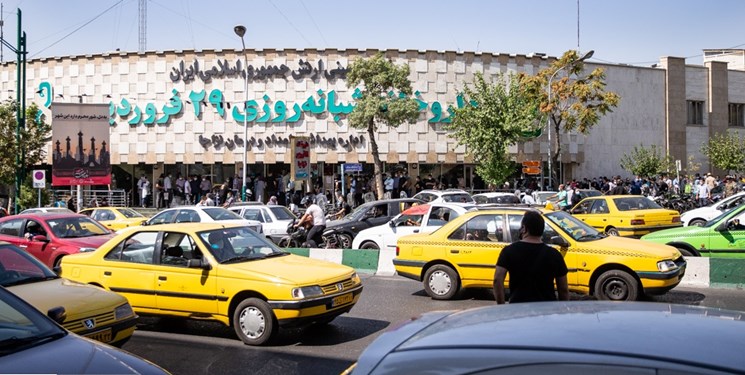 احداث داروخانه موقت کرونایی در مجاورت داروخانه ۲۹ فروردین احداث داروخانه موقت کرونایی در مجاورت داروخانه ۲۹ فروردین