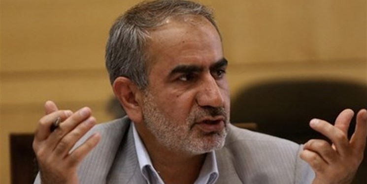 قادری: ارز ترجیحی به دارو، گندم و نهاده دامی محدود میشود قادری: ارز ترجیحی به دارو، گندم و نهاده دامی محدود میشود