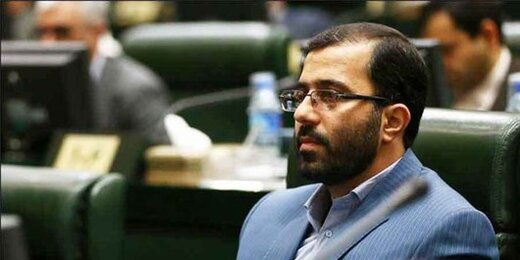 نماینده بروجرد ادعا کرد : ضرورت امروز کشور تنها معیشت نیست/برای مقابله با دشمن توان موشکی را باید بالا ببریم