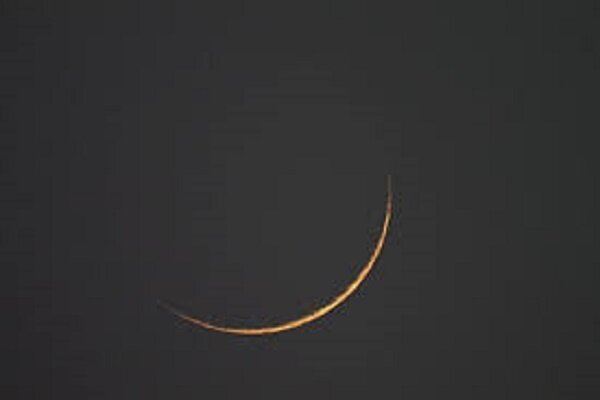 در اعلام ماه مبارک رمضان تابع نظر مقام معظم رهبری هستیم