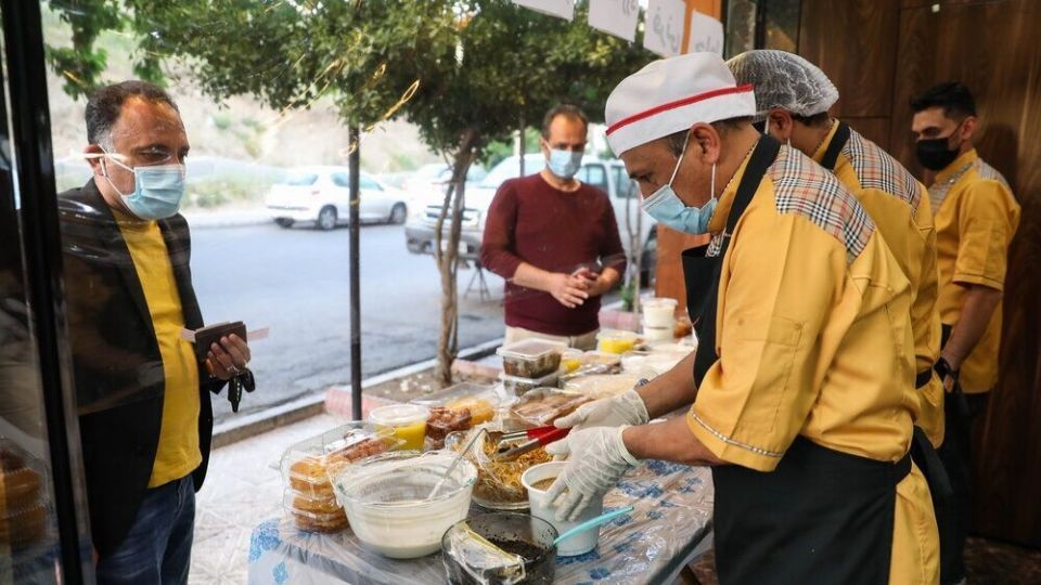 اطلاعیه پلیس در آستانه حلول ماه مبارک رمضان؛			مراکز پذیرایی بین راهی دارای مجوز در ماه رمضان مجاز به فعالیت هستند