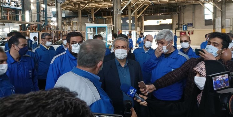 توقف تولید سمند و پژو 405 تا دو ماه دیگر/ 15 هزار خودروی تارا و سورن تا 15 اردیبهشت&zwnj; تحویل می&zwnj;شود