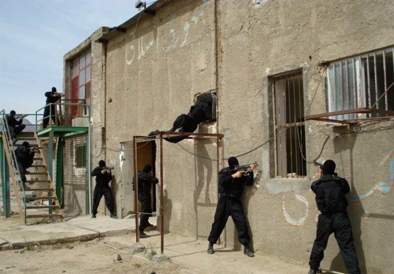 ۳ سوداگر مرگ با عملیات یگان‌های تکاوری انتظامی در سیستان و بلوچستان دستگیر شدند
