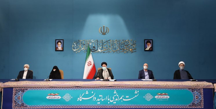رئیسی: دانشگاه برای حل مسائل کشور راهکار عملیاتی به دولت بدهد/ دستور به وزیر علوم برای پیگیری مطالبات اساتید
