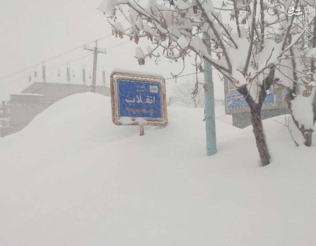 ثبت ۲۱۲ میلی‌متر بارش و ۱۹۰ سانتی‌متر برف در شهرستان کوهرنگ