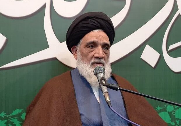 ایران پیش از انقلاب اسلامی در هیچ زمینه‌ای استقلال کامل نداشت