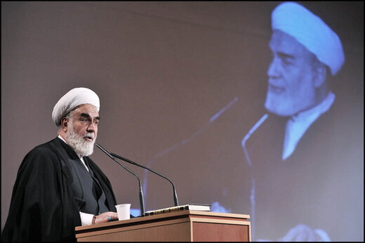 رئیس دفتر رهبری :خطر فضای مجازی کشور را «تهدید» میکند / «پادزهر» فضای مجازی را داریم رئیس دفتر رهبری :خطر فضای مجازی کشور را «تهدید» میکند / «پادزهر» فضای مجازی را داریم