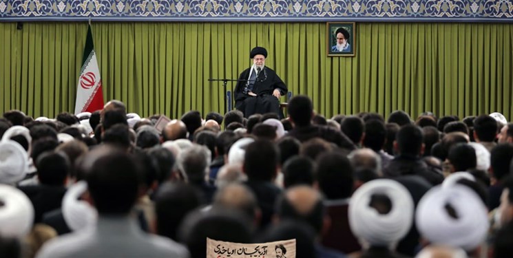 رهبر انقلاب: 22بهمن امسال تاریخی بود، لازم می‌دانم به ملت ایران اظهار تعظیم می‌کنم