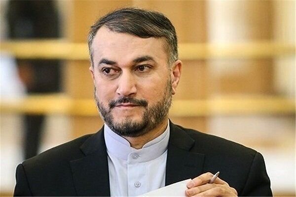 از بازگشت عراق به نقش طبیعی خود خرسندیم