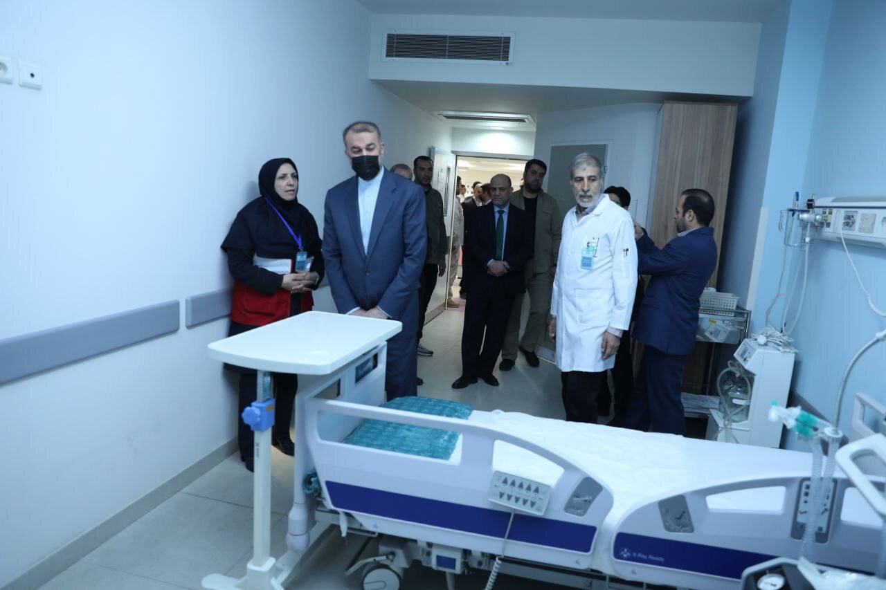 بازدید امیرعبداللهیان از بیمارستان ۲۲۰ تختخوابی امام‌ علی (ع) نجف