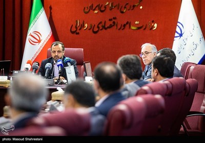 سید احسان خاندوزی وزیر اقتصاد در مراسم رونمایی از سند راهبردی بخش بانکی وزارت اقتصاد