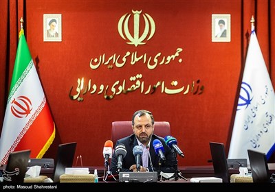 سید احسان خاندوزی وزیر اقتصاد در مراسم رونمایی از سند راهبردی بخش بانکی وزارت اقتصاد