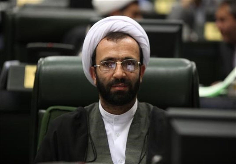 جزئیات نشست غیرعلنی مجلس: فروش ۹۰۰ هزار تومانی آرد یارانه&zwnj;ای لب مرزها