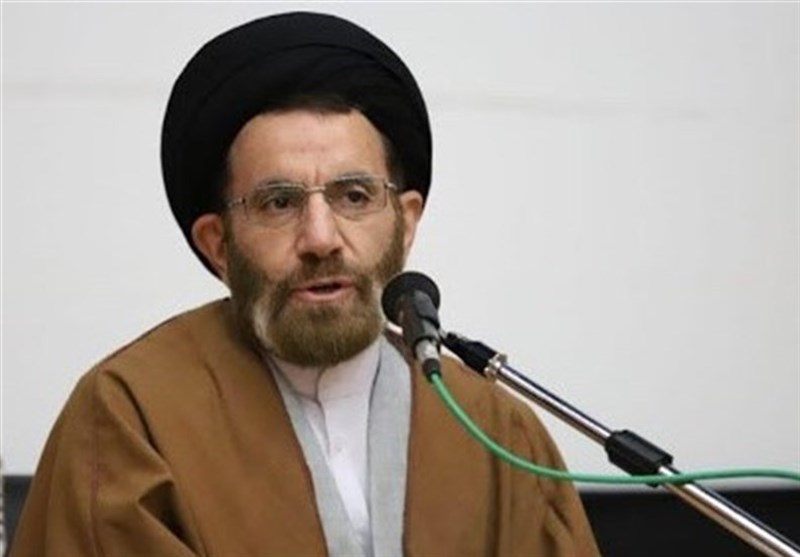 انتقاد نماینده ولی&zwnj;فقیه در لرستان از اتفاقات جشنواره اقوام/ میراث&zwnj;فرهنگی و شهرداری پاسخ&zwnj;گو باشند