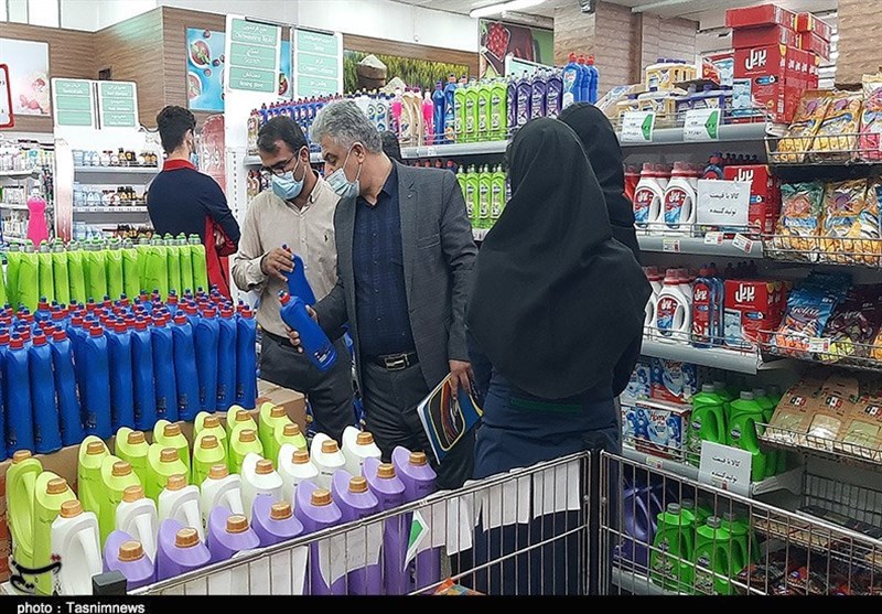 ۵۰ تیم بازرسی روزانه وضعیت بازار قم را رصد میکنند ۵۰ تیم بازرسی روزانه وضعیت بازار قم را رصد میکنند