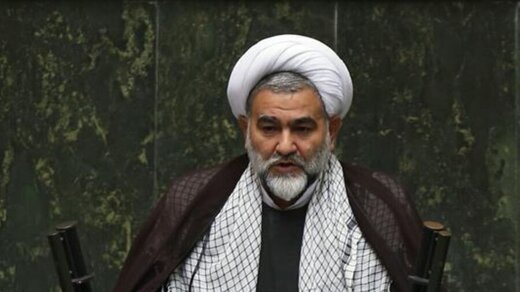 افشاگری نایب&zwnj;رئیس کمیسیون حقوقی مجلس از تخلف خودروسازان/ استخدام ۲۰۰ نیرو و مشاور از نزدیکان و اقوام