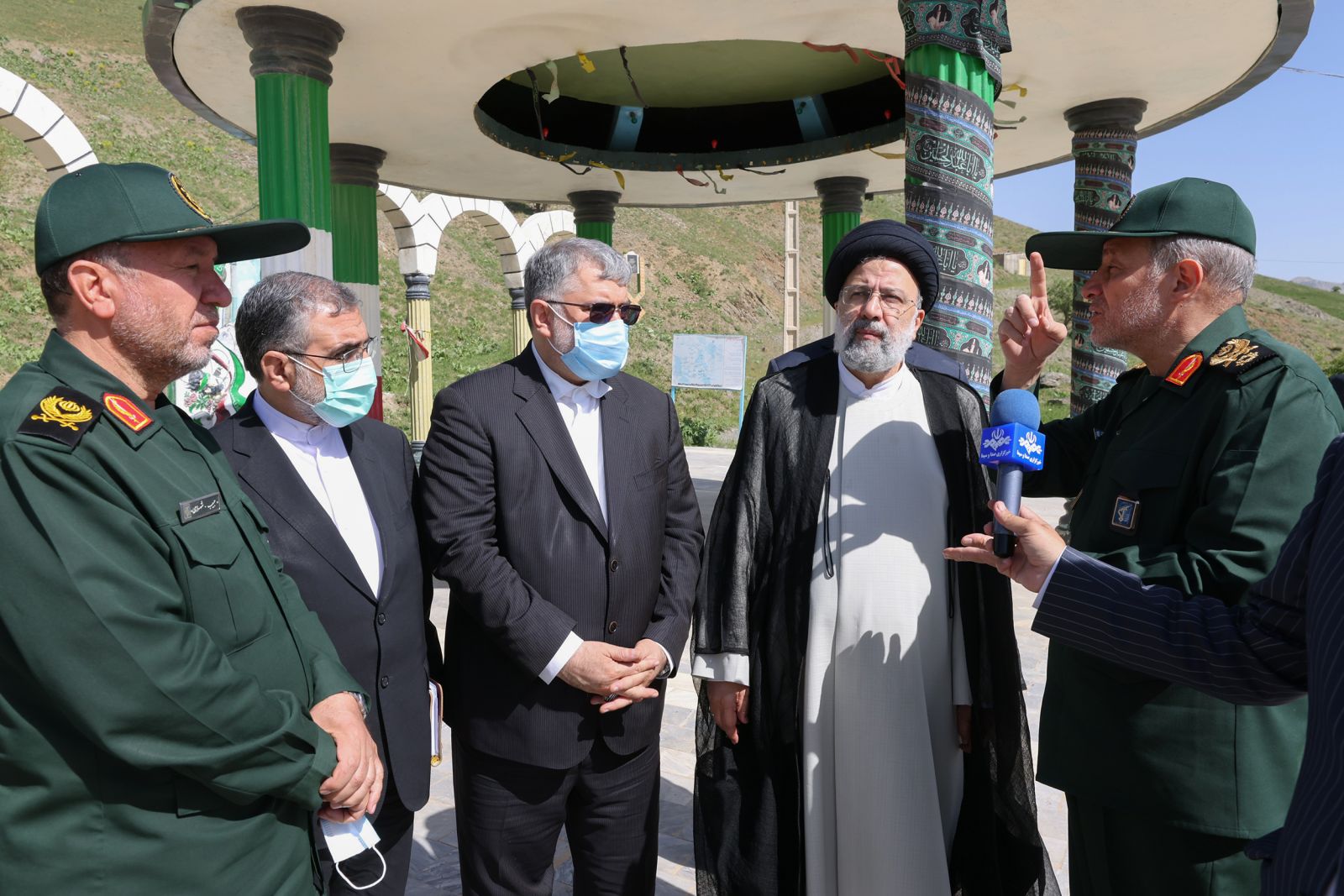 حضور رئیس جمهور در یادمان شهدای تمرچین شهرستان پیرانشهر