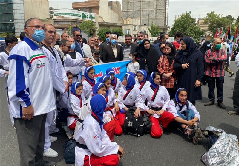 حضور جامعه ورزش در مراسم راهپیمایی روز قدس/ سجادی: ورزشکاران در کنار مردم هستند