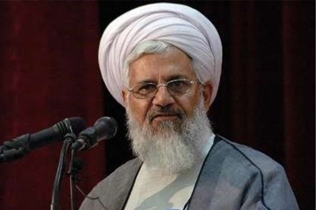 مردم به آرمان‌های انقلاب و حضرت امام (ره) پایبند هستند