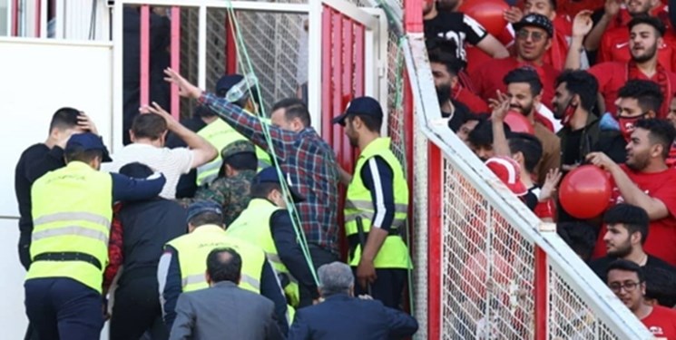 هیات تبریزی به تهران رسید/ نمایندگان تراکتور و آذربایجان شرقی پیگیر حوادث بازی با پرسپولیس