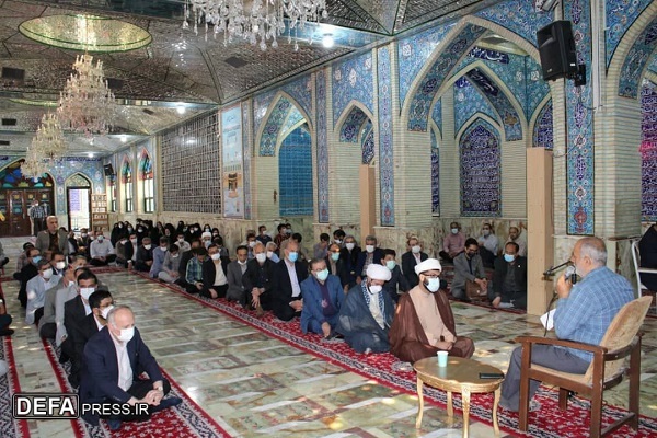 آئین غبار روبی، عطر افشانی و گلباران گلزار شهدا سمنان در آستانه سوم خرداد