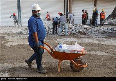 آوار برداری از ساختمان مترو پل در روز دوازدهم