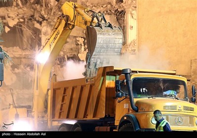 آوار برداری از ساختمان مترو پل در روز دوازدهم