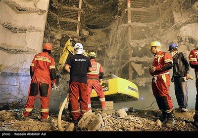 آوار برداری از ساختمان مترو پل در روز دوازدهم