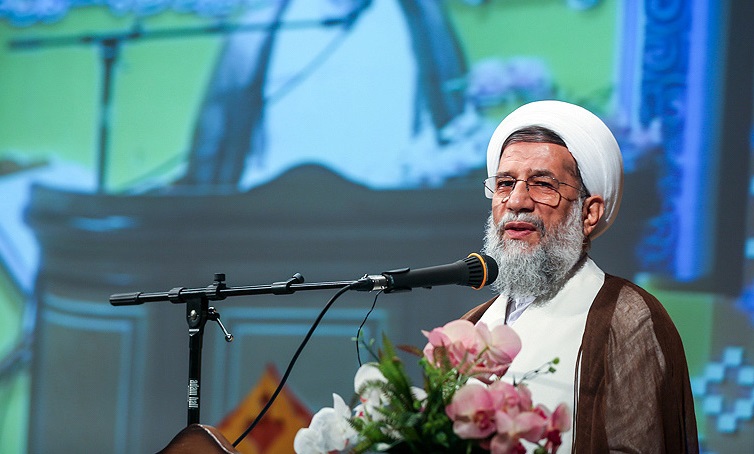 دشمن با فشار حداکثری در صدد خسته کردن مردم از انقلاب و رهبری است