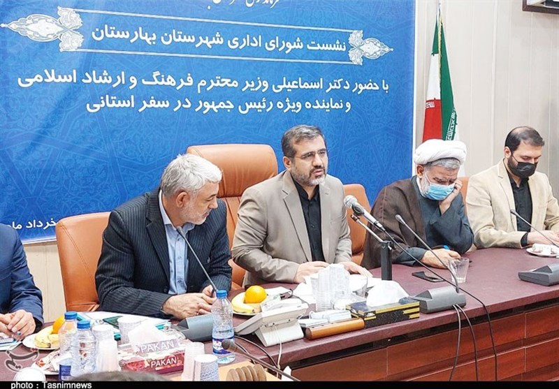 وزیر ارشاد: تجهیز و نوسازی فضاهای فرهنگی بهارستان از اعتبارات وزارتخانه انجام می&zwnj;شود