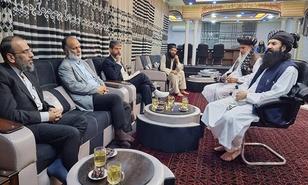 هیئتی برای حل مشکلات مهاجران افغان عازم تهران می‌شوند