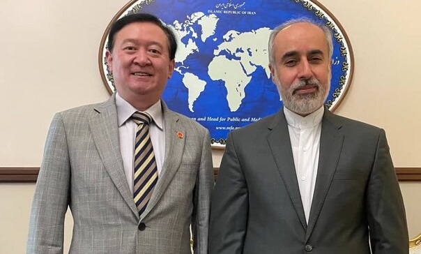 دیدار سفیر چین در تهران با سخنگوی وزارت امور خارجه ایران