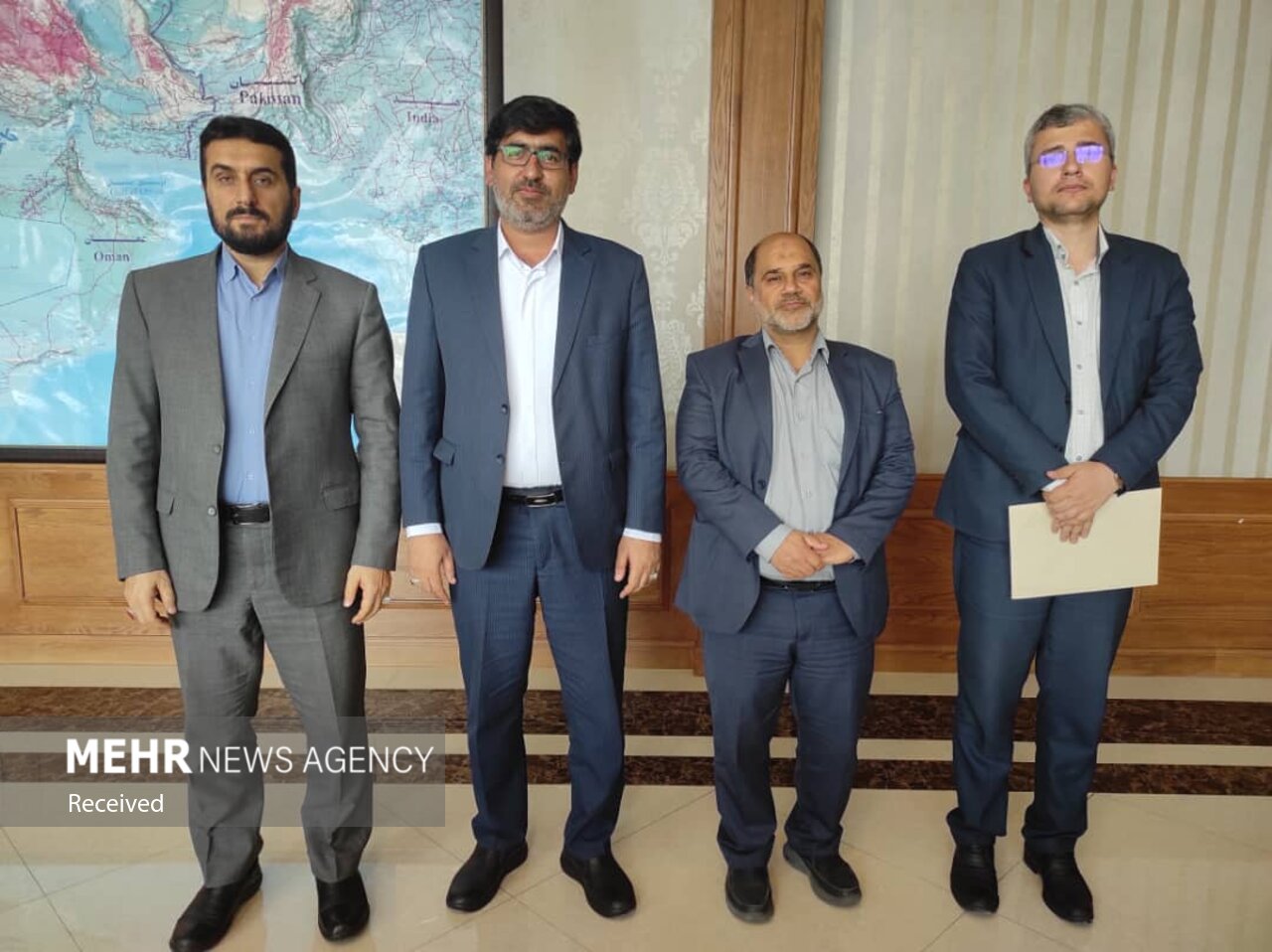 مسائل دشتستان در نشست با معاون رئیس جمهور پیگیری شد