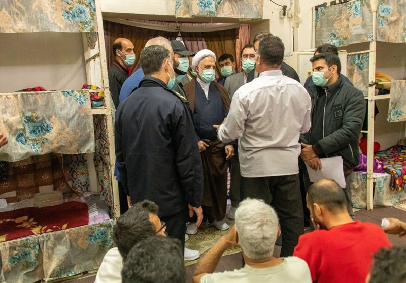 حفظ کرامت انسانی زندانیان تا عفو محکومان امنیتی؛ نگاهی به زندانبانی دستگاه قضائی