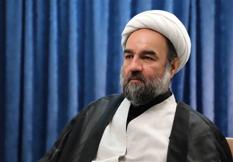 امام جمعه زاهدان: شورای نگهبان با عملکرد شفاف جایگاه خود را تثبیت کند