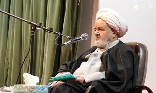 جمهوری اسلامی هزینه ایستادگی و استقلال خود را می‌پردازد