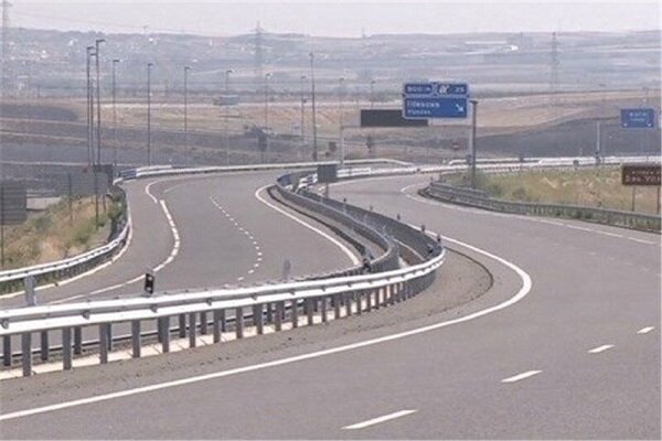 تکمیل بزرگراه غرب در کرمانشاه تسریع شود/ کمبود اعتبارات مانع اصلی