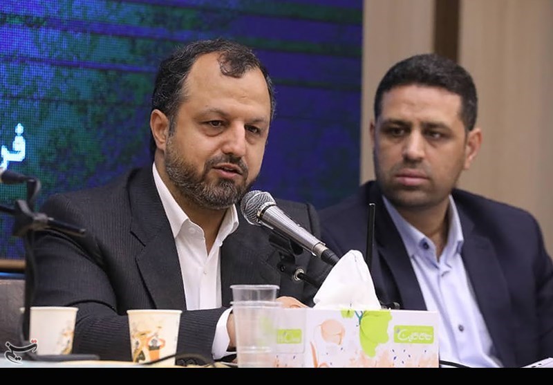 وزیر اقتصاد: واردات کالا&zwnj;های ته&zwnj;لنجی ضابط&zwnj;مند&zwnj; می&zwnj;شود/ افزایش سفر&zwnj;های دریایی لنجداران از ۳ به ۶ سفر