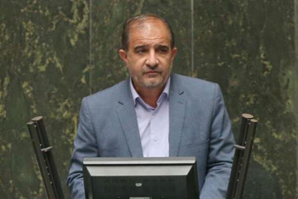 دولت و بانک‌ها برای امهال وام و تسهیلات به سیل‌زدگان اقدام کنند