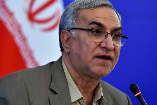 آقای وزیر بهداشت! وجدانتان آنقدر آسوده است که بجای کاهش تعداد قربانیان کرونا بدنبال این هستید که واکسن را کدام دولت وارد کرده؟